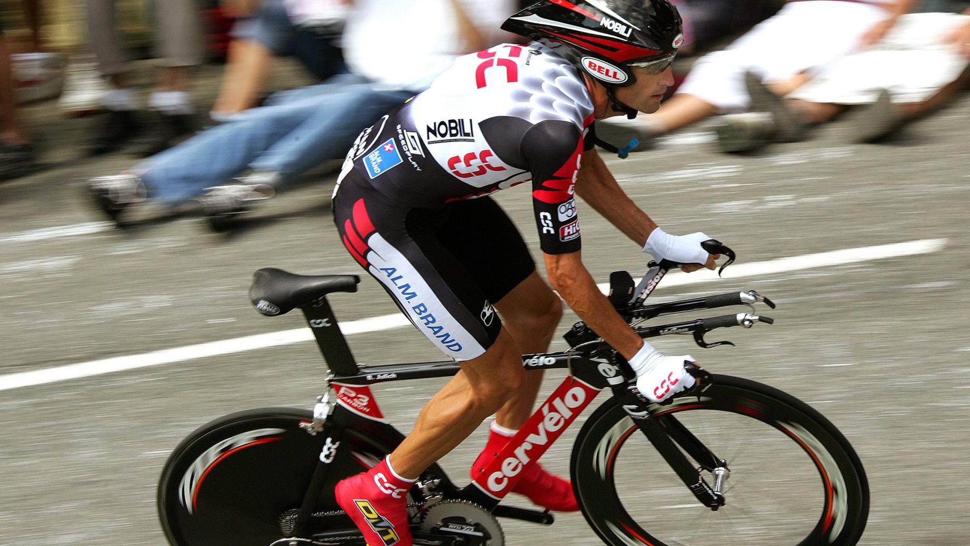 阿圭罗刷新纪录之夜，日本足球的完胜荷兰启示录